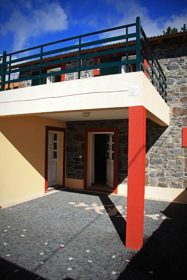 Raposeira Chloe T2 Vila Fajã da Ovelha Exterior foto
